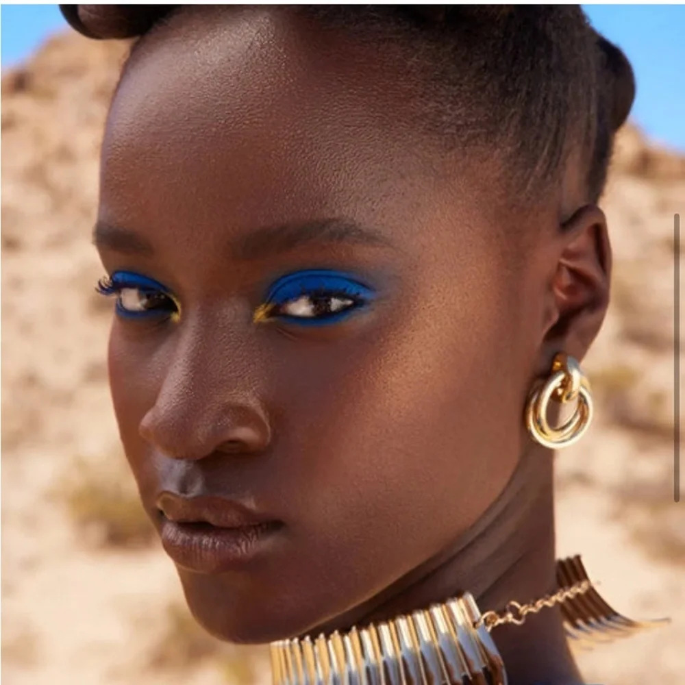UOMA BEAUTY Salute To The Sun Drama Mascara In Ken (Black)